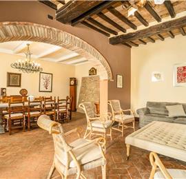 8 Bedroom Villa with Pool near Certaldo, Tuscany, Sleeps 14 - 15